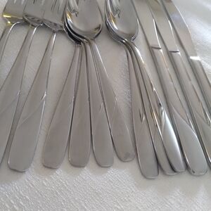 Studio Cuisine Glossy Stainless Steel Set Of 13 Flatware Teaspoons Forks Knives